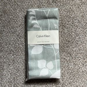 Calvin Klein napkin pack